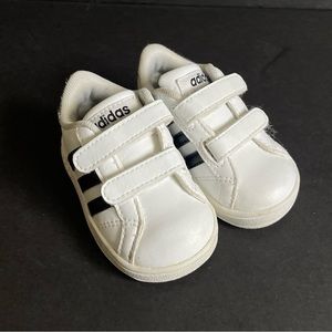 Adidas toddler sneakers. Size 4. Black and white. Excellent condition.